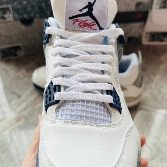 ✨Jordan 4 Retro "Midnight Navy" ✨ - Picture 5 of 7
